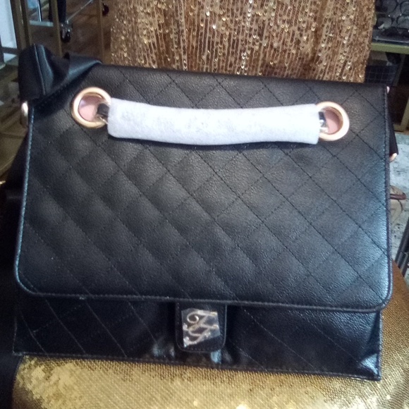 Two - Faced large Professional Makeup Bag - Picture 5 of 7